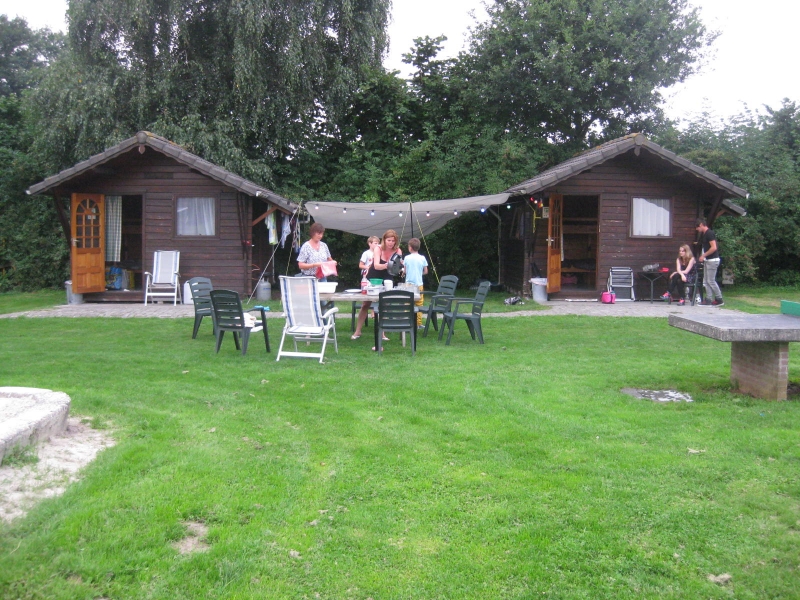 bidden Uitstekend aftrekken Camping de Eikenhof in Drenthe - Trekkershutten (voor 4 personen)